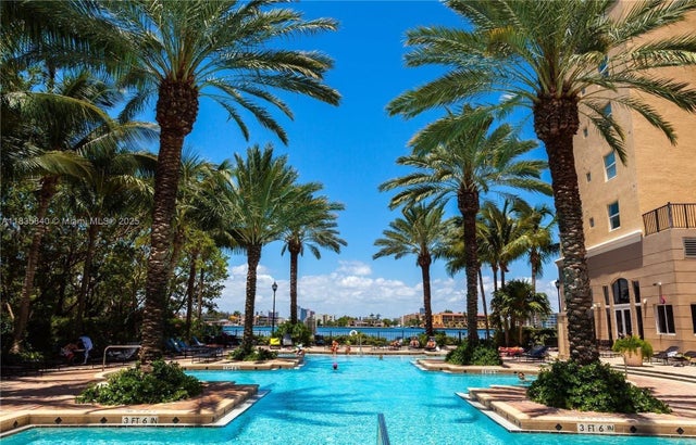 3 of 31 - 17125 N Bay Rd 3105, Sunny Isles Beach, FL