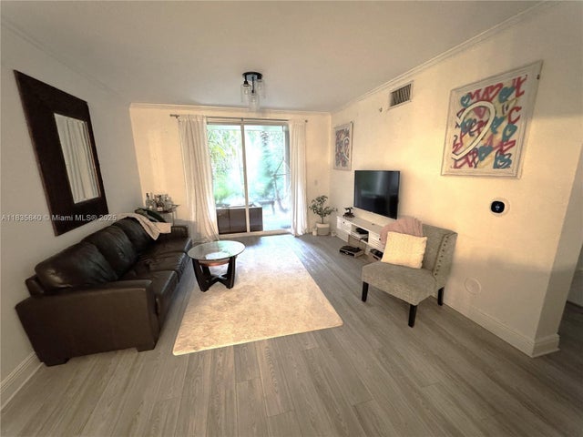 5 of 31 - 17125 N Bay Rd 3105, Sunny Isles Beach, FL