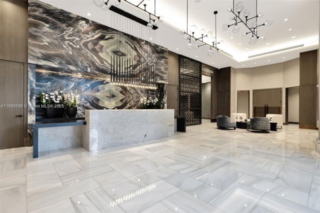 3 of 44 - 4100 Island Blvd 701, Aventura, FL