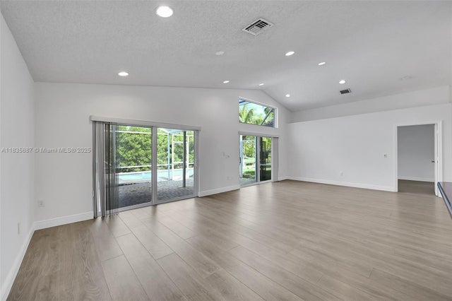 5 of 36 - 5382 Nw 120th Ave, Coral Springs, FL
