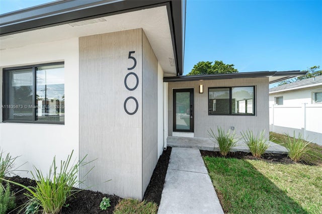 1 of 25 - 500 Nw 7th Ct, Hallandale Beach, FL