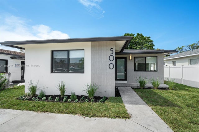 2 of 25 - 500 Nw 7th Ct, Hallandale Beach, FL