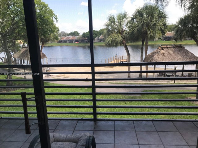 4 of 36 - 1101 Colony Point Cir 206, Pembroke Pines, FL
