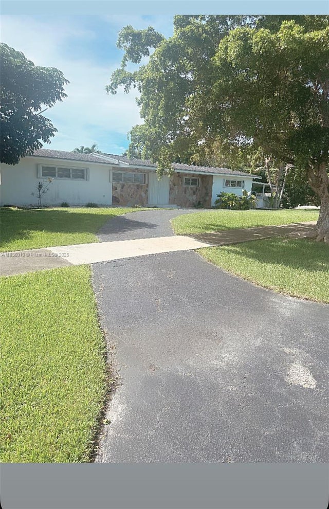 2 of 8 - 9260 Sw 176th St, Palmetto Bay, FL