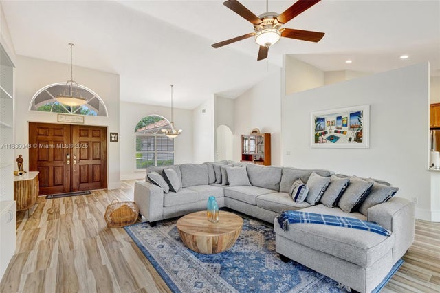 3 of 37 - 9532 Shadow Ln, Fort Pierce, FL