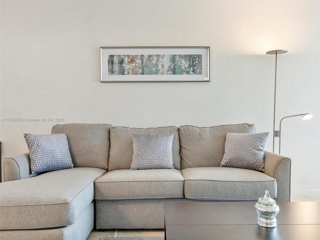 5 of 37 - 3801 S Ocean Dr 12s, Hollywood, FL