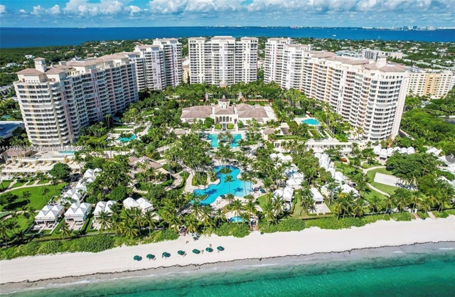 3 of 31 - 785 Crandon Blvd 302, Key Biscayne, FL