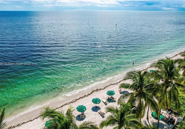 5 of 31 - 785 Crandon Blvd 302, Key Biscayne, FL