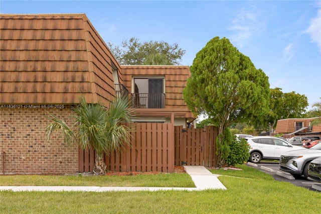 5 of 51 - 1170 Sw 118th Ter, Davie, FL