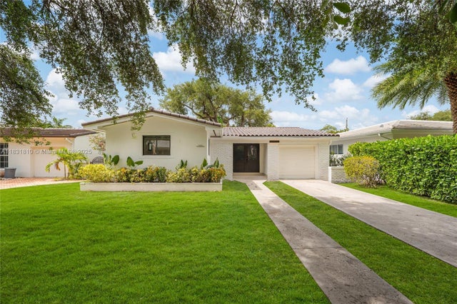 1 of 12 - 432 Sevilla Ave, Coral Gables, FL