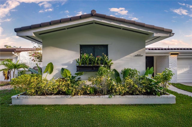 2 of 12 - 432 Sevilla Ave, Coral Gables, FL