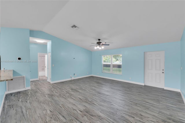 4 of 40 - 15859 N 68th Ct N, Loxahatchee, FL