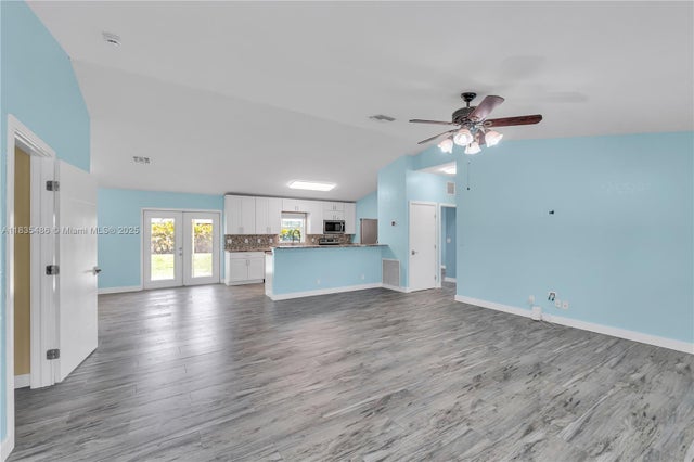 5 of 40 - 15859 N 68th Ct N, Loxahatchee, FL