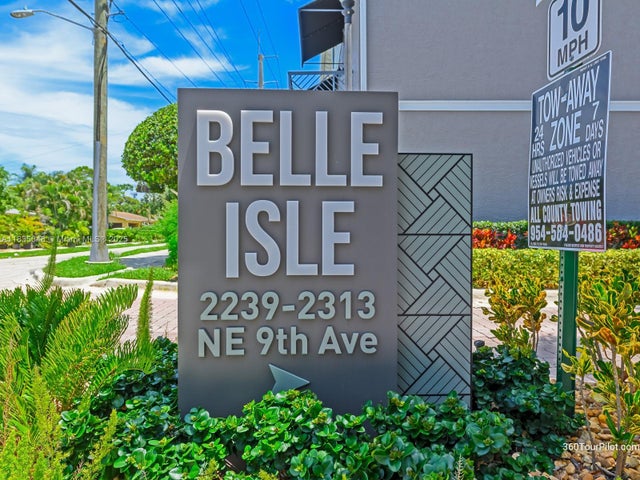 2 of 43 - 2249 Ne 9th Ave, Wilton Manors, FL