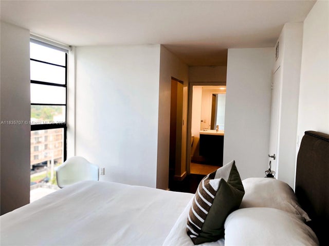 3 of 19 - 1035 West Ave 801, Miami Beach, FL