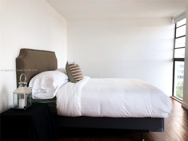 4 of 19 - 1035 West Ave 801, Miami Beach, FL