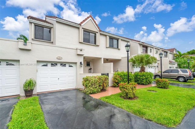 2 of 40 - 21160 Mainsail Cir H12, Aventura, FL