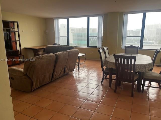 4 of 17 - 3505 S Ocean Dr 505, Hollywood, FL