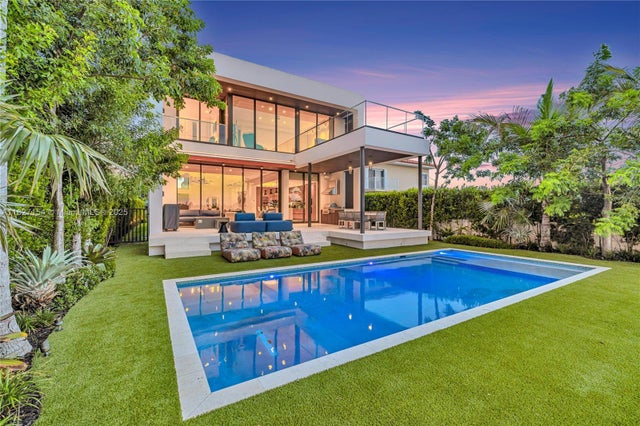 4 of 48 - 1510 Stillwater Dr, Miami Beach, FL