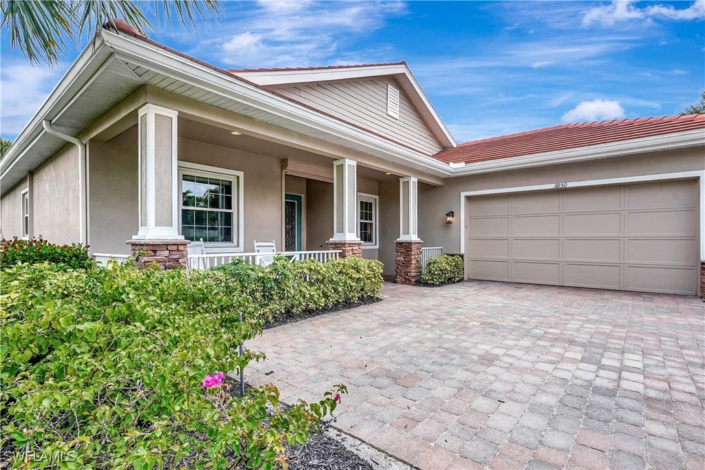 3850 Otter Bend Cir, Fort Myers