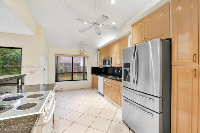 5 of 15 - 8250 Nw 51st Ct, Lauderhill, FL