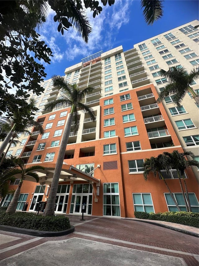 4 of 31 - 2000 N Bayshore Dr 1505, Miami, FL
