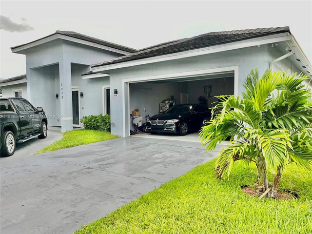 2 of 14 - 3838 Nw 5th Ct, Lauderhill, FL