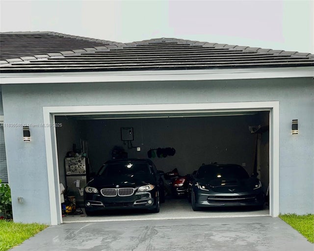 3 of 14 - 3838 Nw 5th Ct, Lauderhill, FL
