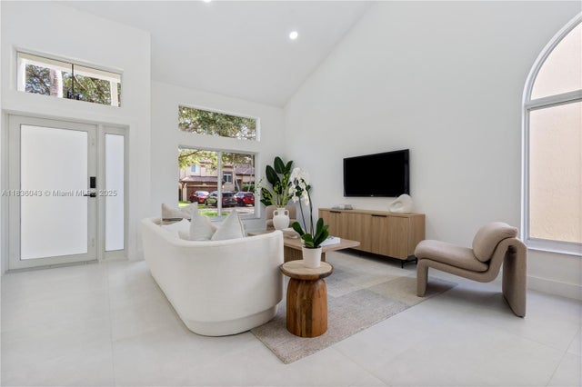 5 of 27 - 10204 Caracas St, Cooper City, FL