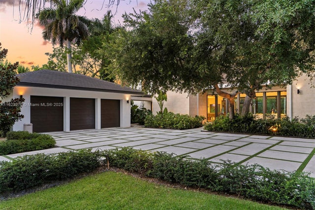3 of 100 - 8875 Sw 61st Ct, Pinecrest, FL