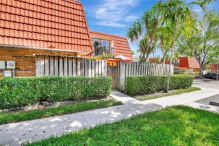 Photo of Listing #A11836073