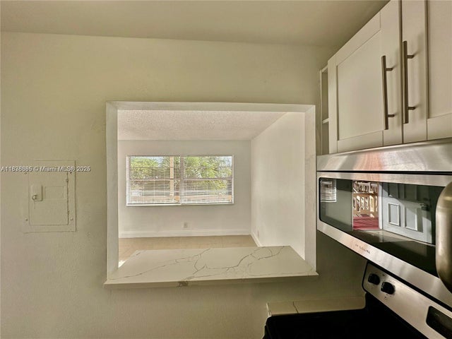 2 of 22 - 241 Se 9th Ave 207, Pompano Beach, FL