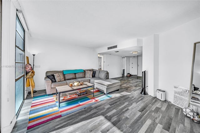 2 of 28 - 3401 N Country Club Dr 308, Aventura, FL
