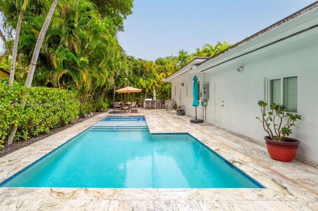 3 of 44 - 711 Sunset Rd, Coral Gables, FL