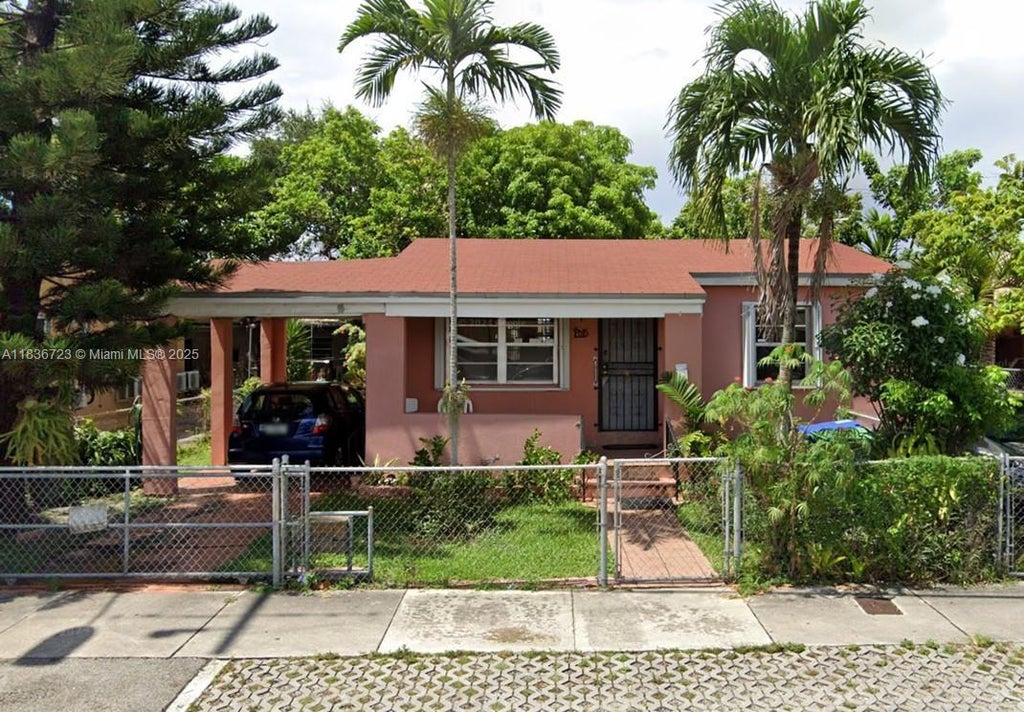 1385 Nw 28th St, Miami