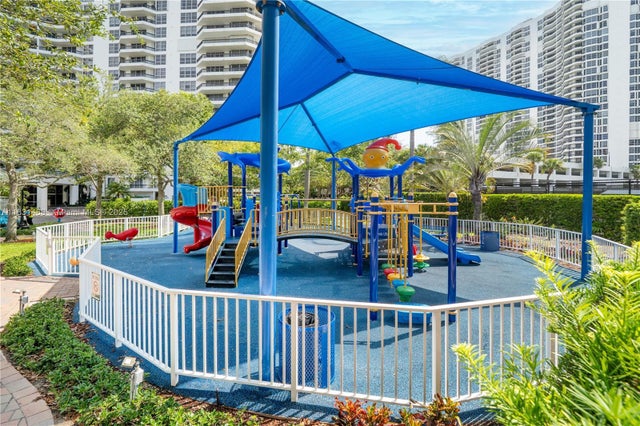 3 of 53 - 3500 Mystic Pointe Dr 1908, Aventura, FL