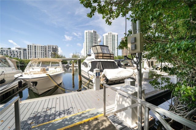 5 of 53 - 3500 Mystic Pointe Dr 1908, Aventura, FL
