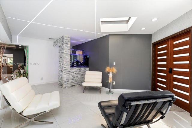 5 of 51 - 5712 White Hickory Cir, Tamarac, FL