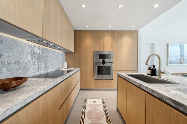 4 of 26 - 500 Alton Rd 4004, Miami Beach, FL