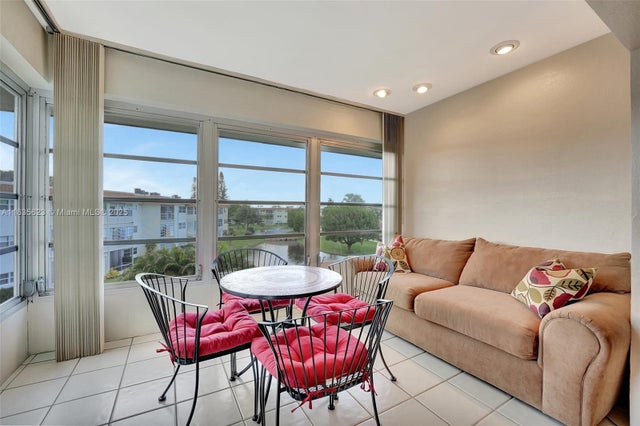 1 of 34 - 4805 Nw 35th St 603, Lauderdale Lakes, FL