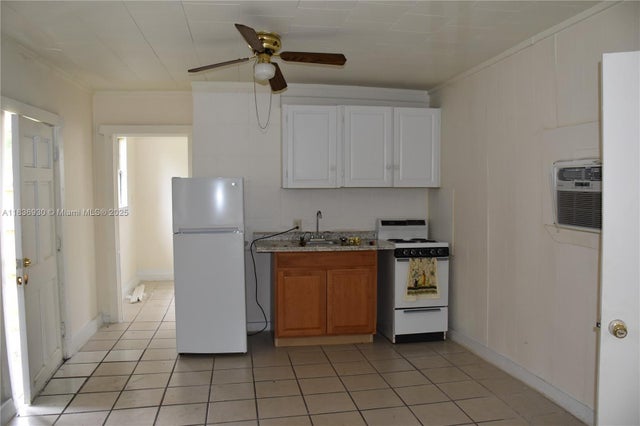 2 of 12 - 2611 Hiawatha Ave, Sanford, FL