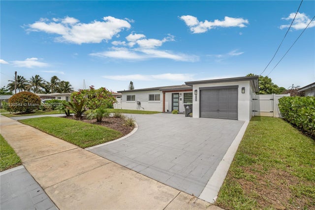 1 of 51 - 1931 Sw 22nd Ave, Fort Lauderdale, FL