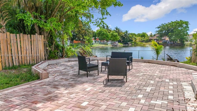 2 of 27 - 1309 Sw 75th Ave, North Lauderdale, FL