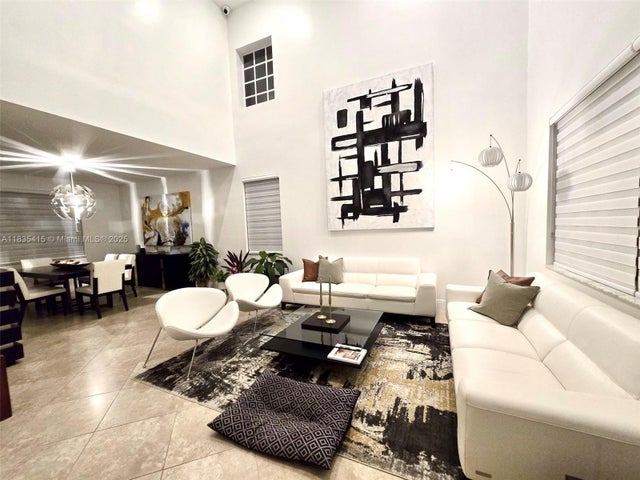 2 of 16 - 547 Cascade Falls Dr, Weston, FL