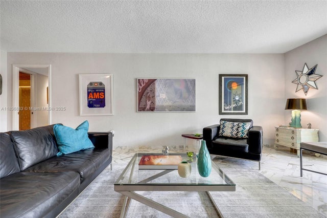 5 of 27 - 877 Ne 195th St 119, Miami, FL