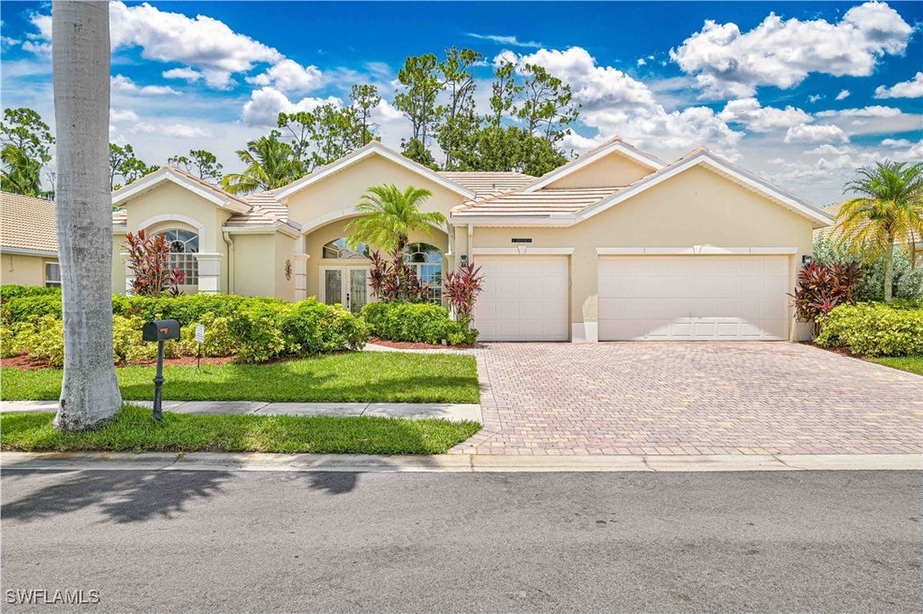 13916 Bald Cypress Cir, Fort Myers