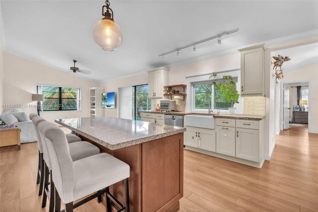 5 of 28 - 7222 Nw 42nd St, Coral Springs, FL