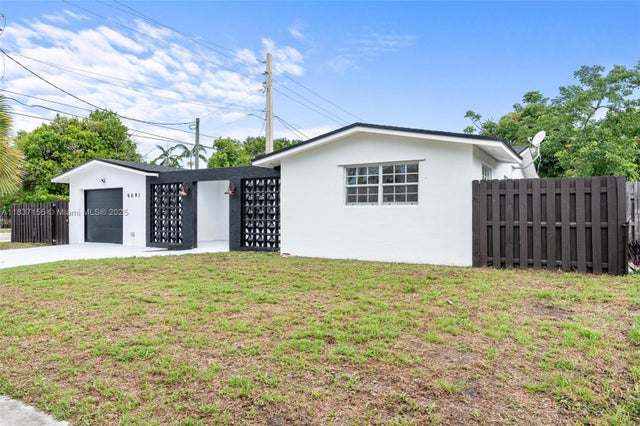 4 of 36 - 6091 Nw 19th St, Sunrise, FL