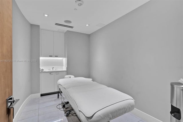 4 of 56 - 1643 Brickell Ave 1406, Miami, FL