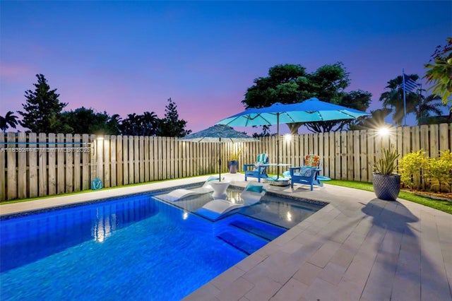 1 of 70 - 5555 Ne 20th Ter, Fort Lauderdale, FL